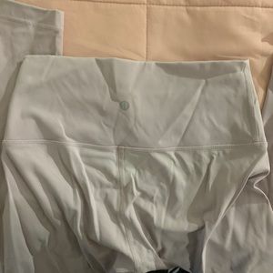 Lulu lemon Light pink align 28" high rise size 6